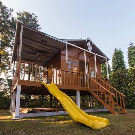 Stayvista At The Banyan Abode With Pool Table, Pet Friendly & Outdoor Pool มาเนซาร์ ภายนอก รูปภาพ
