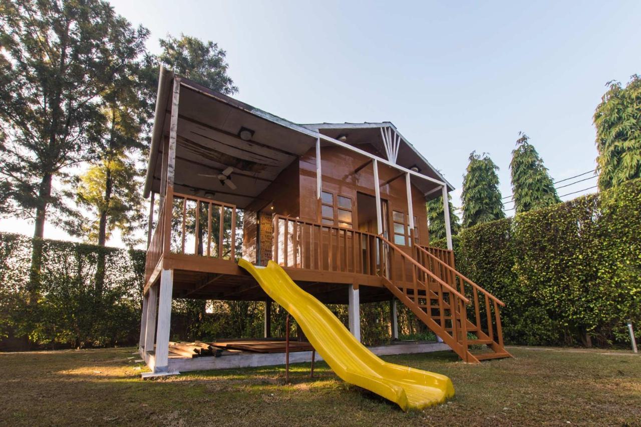 Stayvista At The Banyan Abode With Pool Table, Pet Friendly & Outdoor Pool มาเนซาร์ ภายนอก รูปภาพ