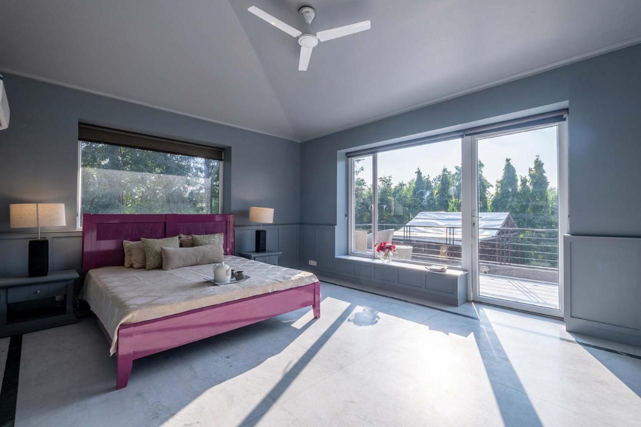 Stayvista At The Banyan Abode With Pool Table, Pet Friendly & Outdoor Pool มาเนซาร์ ภายนอก รูปภาพ